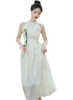 速发伴娘服高级感婚众轻婚纱晨袍挂娘新脖订小连衣裙领证登记小礼