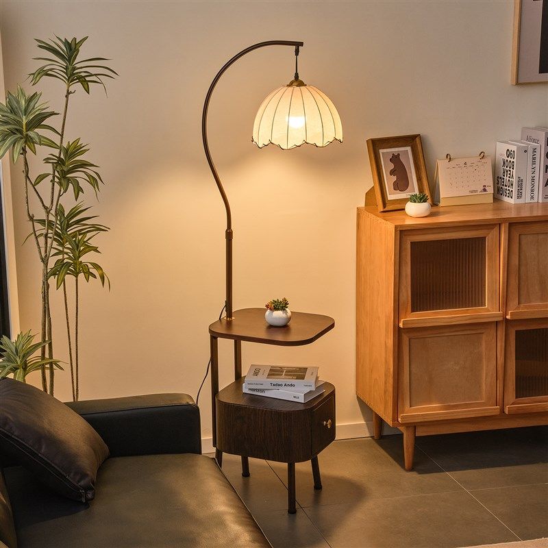 落地灯置物d架客厅卧室沙发旁边几床头柜一体法式中古氛围艺术台,家装灯饰光源,置物功能落地灯,淘宝优惠券,粉丝福利购,淘宝优惠卷