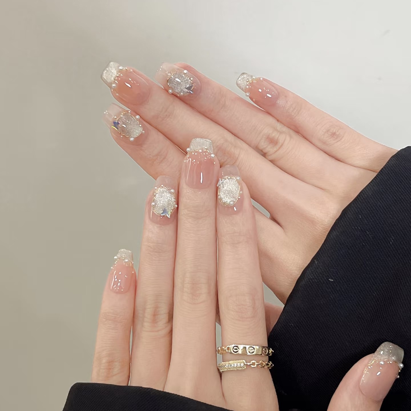 冰晶仙气蝴蝶手工穿戴甲短款精致纯欲裸色高级感流光碎钻美甲贴片,彩妆/香水/美妆工具,穿戴甲/甲片,淘宝优惠券,粉丝福利购,淘宝优惠卷