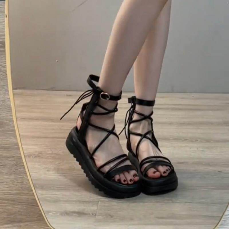 黑色一字b带凉鞋女夏季交叉绑带罗马鞋厚底露趾沙滩鞋高帮镂空凉