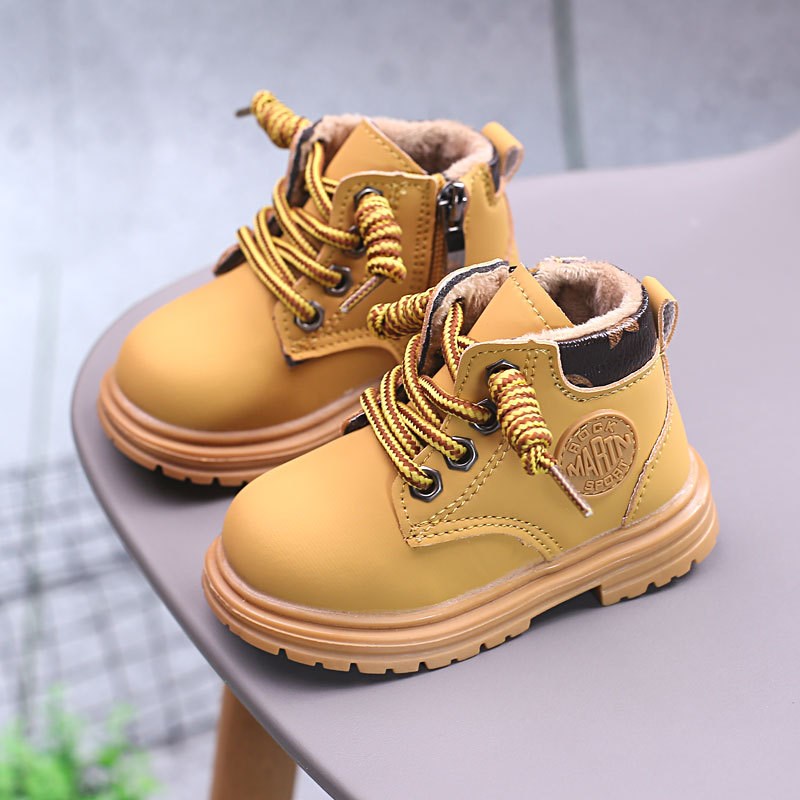儿童马丁靴男童鞋秋冬加绒软底鞋女小童宝宝小黄靴子棉婴儿学新款