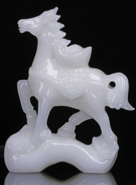 马摆件天然阿f富汗白玉马上有钱生肖马客厅玄关办公室装饰开业礼