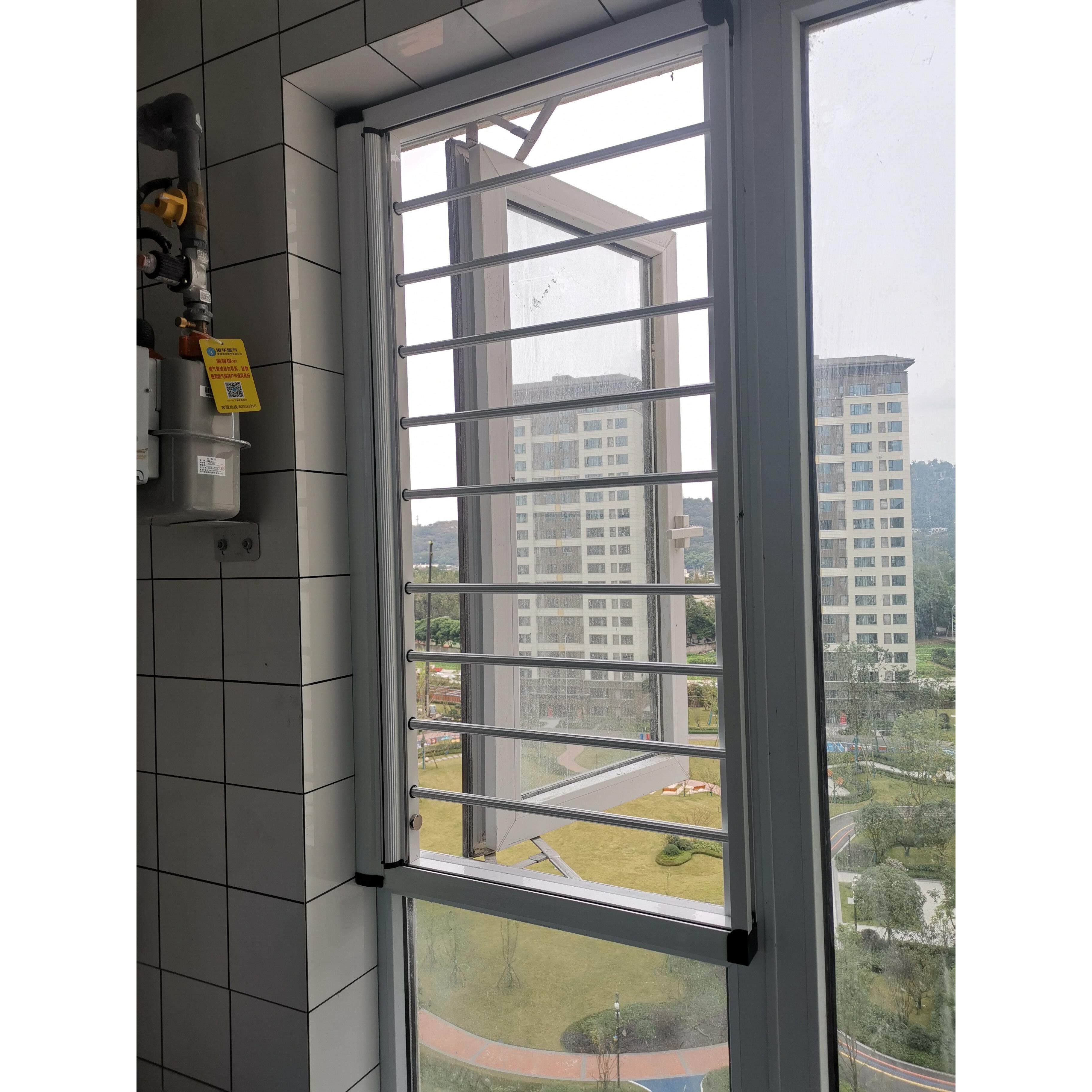 成都儿童防护窗 防盗纱窗儿童一体纱窗 高楼防护栏高透不锈钢网