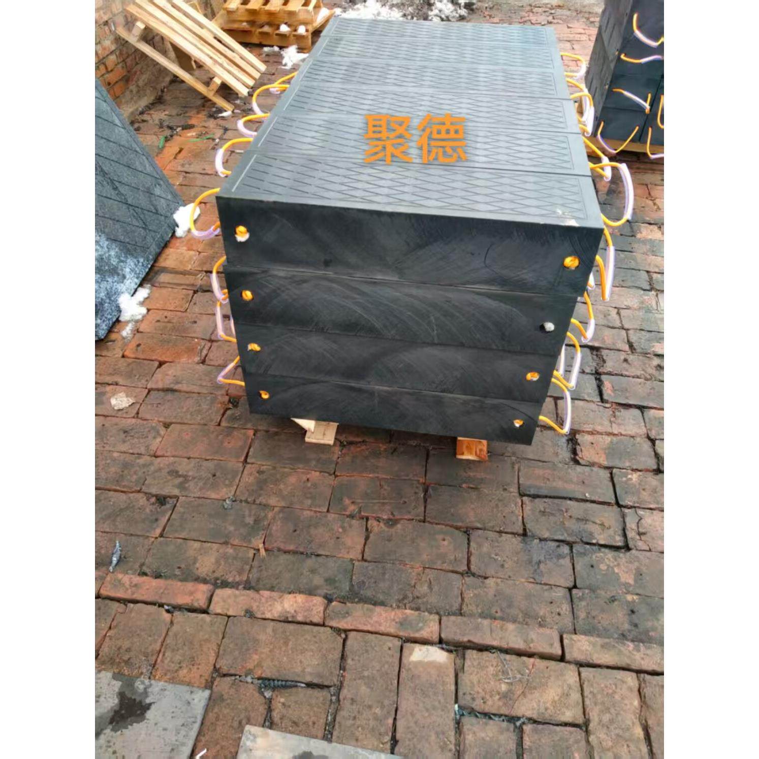 起重机垫木泵车吊车枕木吊车支腿垫板垫脚板随车吊橡胶垫块聚乙烯