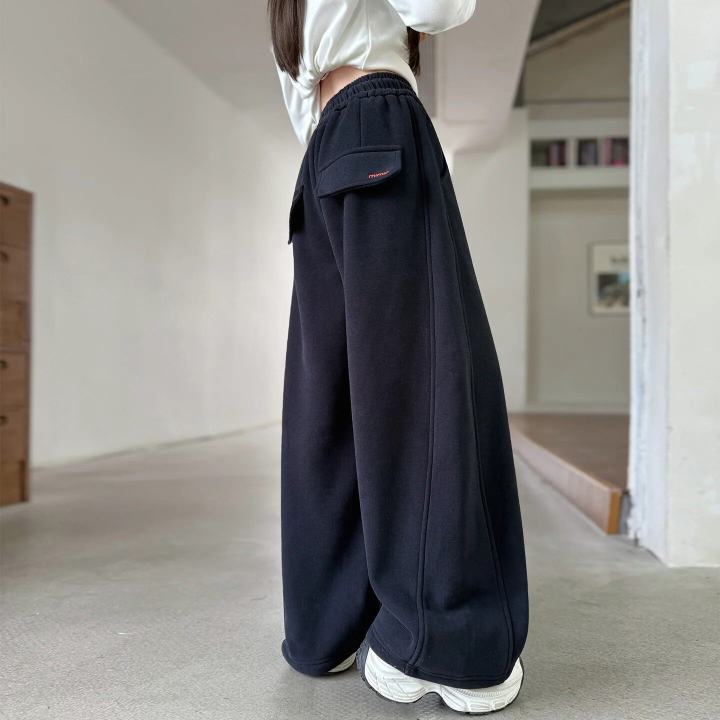 女童裤子春秋洋气潮流简约童装女孩休闲裤宽松卫裤中大童当季爆款