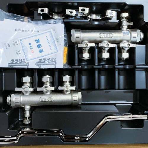 JNE款日丰地暖分水器全铜1寸主体20家分支口分水器装地暖管集新水