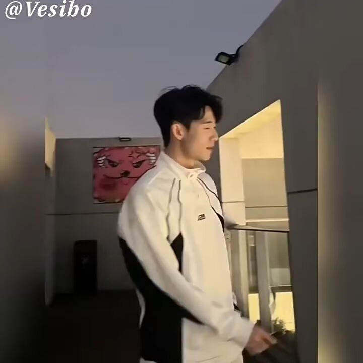 美式字母印花简约休闲拼色百搭