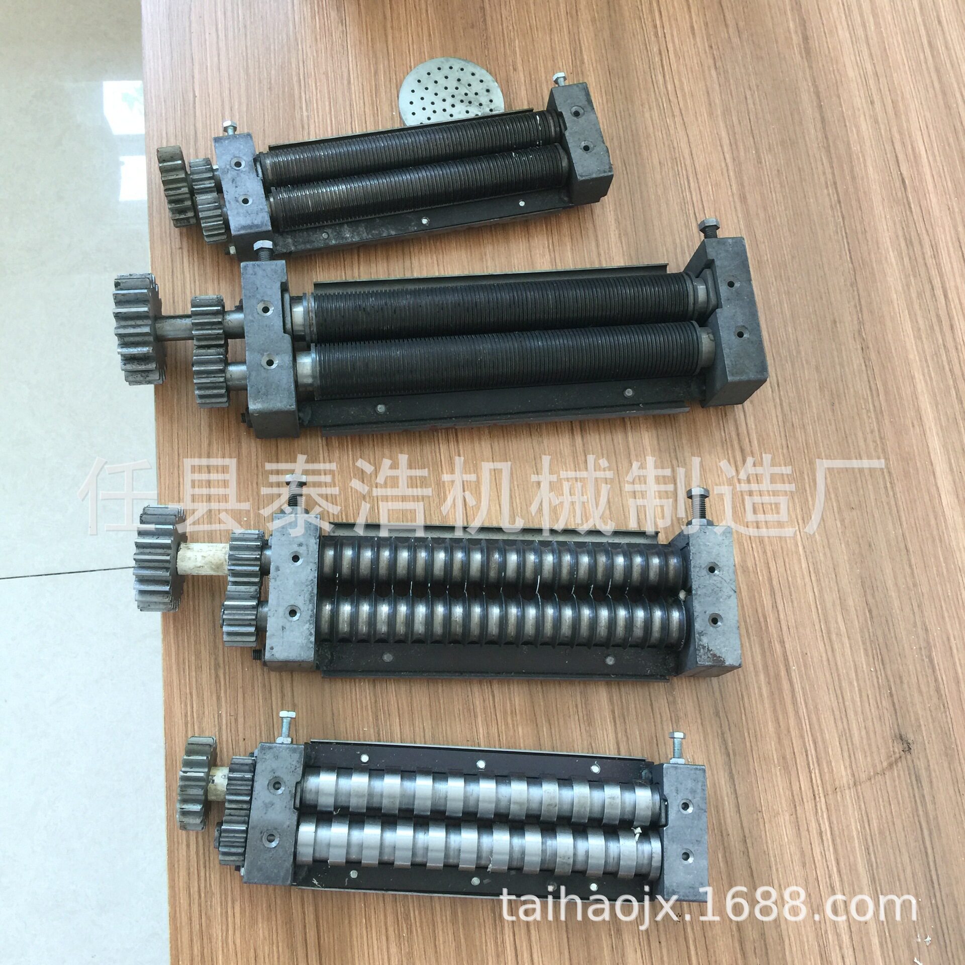 厂家直销商用家用自动切面刀 大型切面条刀 面条机械设大降价