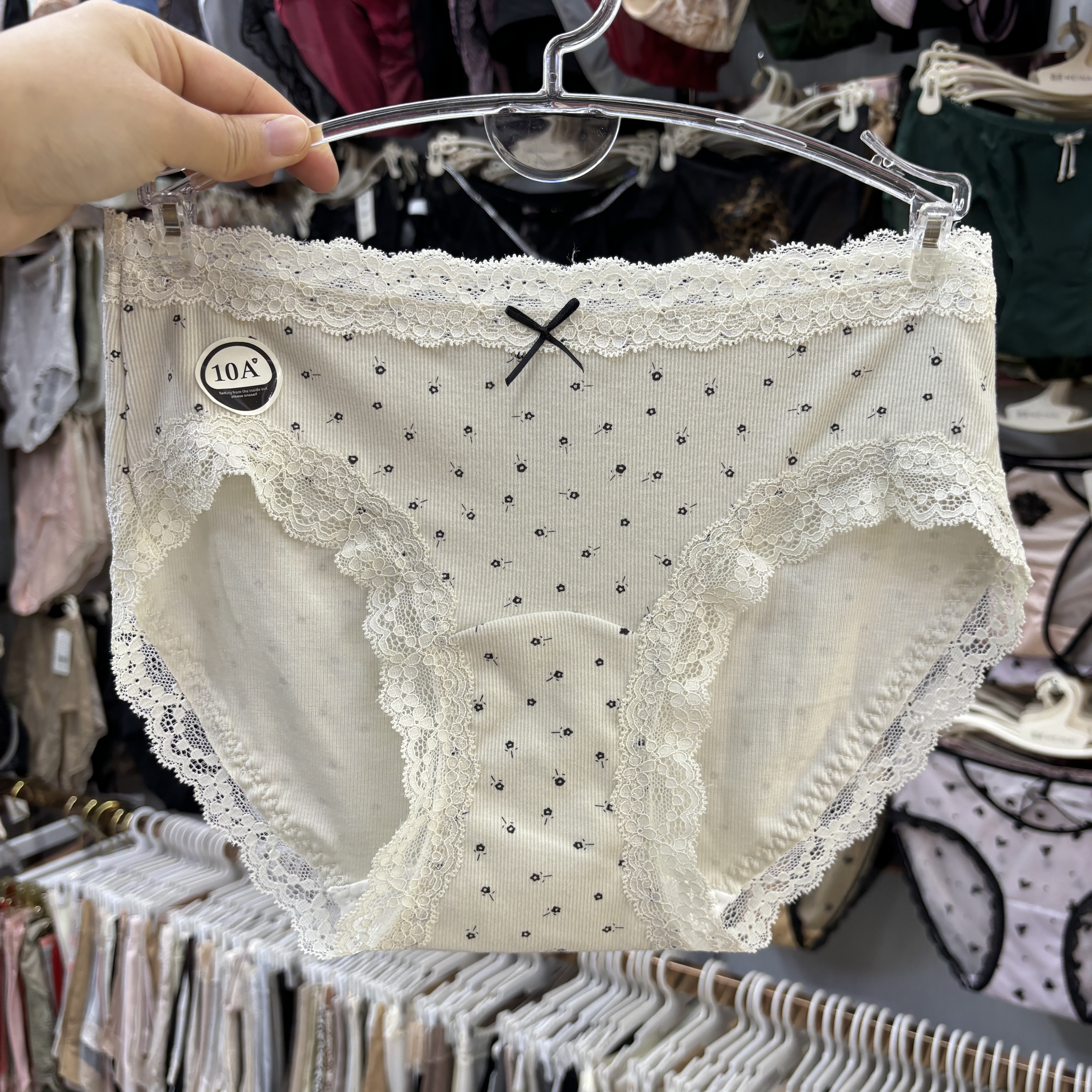 内裤女蕾丝碎花蝴蝶结中腰三角裤软糯透气抗菌裆女士短裤女生底裤