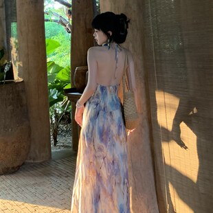 韦小小 复古油画温柔碎花打揽吊带收K腰连衣裙海边度假长裙夏 法式