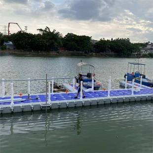 上摩托艇码头W-118停靠水上冲浪浮桥料浮筒浮台靠船游艇泊位海塑