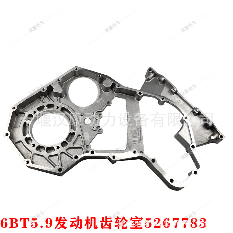 康明斯6BT5.9发动机齿轮室