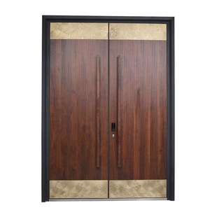 豪华对开别墅大门铸铝门转印木纹搭配描金色精雕滑盖拉手指纹锁