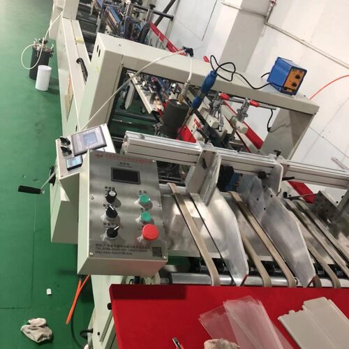 PVC/PET/PP透明自动粘盒