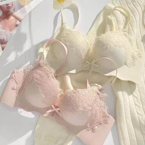 新款直销原版蕾丝无痕内衣女小胸聚拢胸罩收副乳上托无钢圈调整型