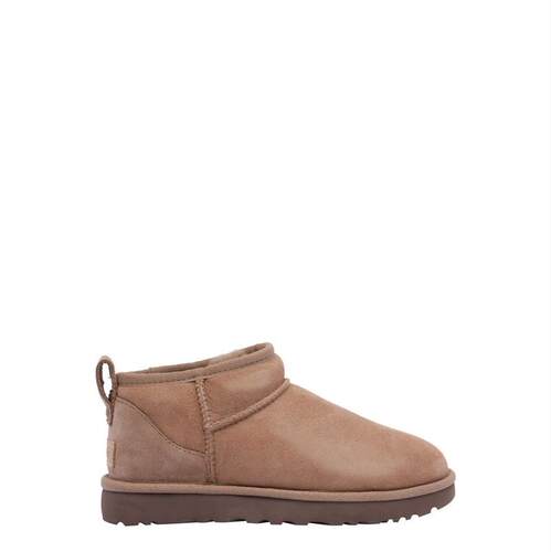 UGG Australia 女士 FW26 短靴 经典超迷你靴