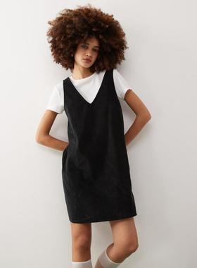 Monki 女士 短款连衣裙 pinafore 迷你灯芯绒连衣裙(黑色)
