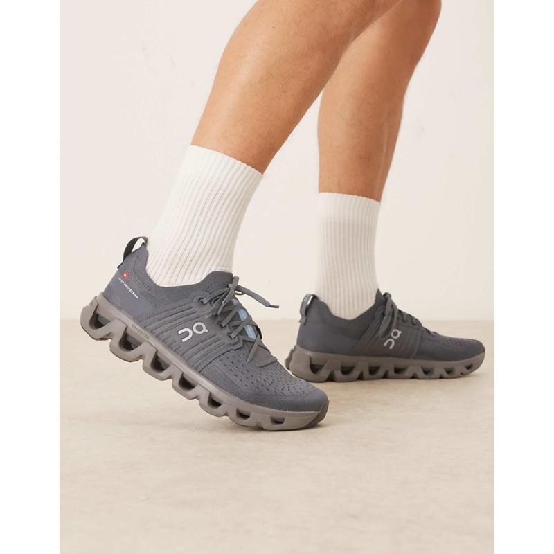 On 男士 运动鞋 Cloudswift 4 running 木炭色训练鞋