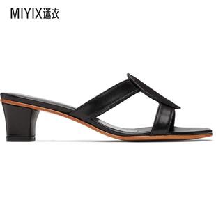 Martiniano 女款黑色 Medalia 凉鞋 迷衣时尚