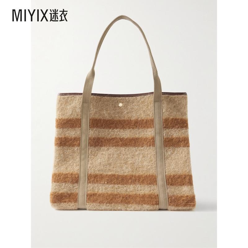 【秋季新品】Rue De Verneuil 女款Traversée Mongolian Blanket
