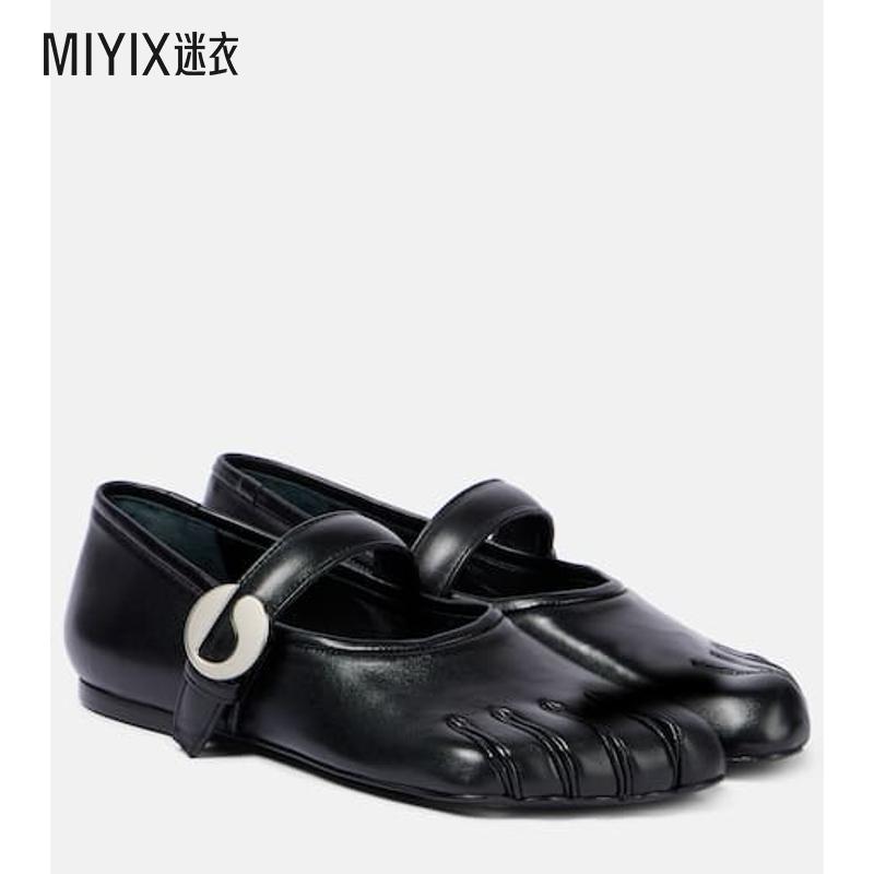 Coperni 女款皮质玛丽珍平底鞋 迷衣时尚