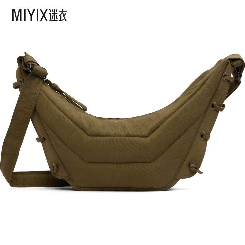 Lemaire 女款卡其色小号 Soft Game 单肩包 迷衣时尚