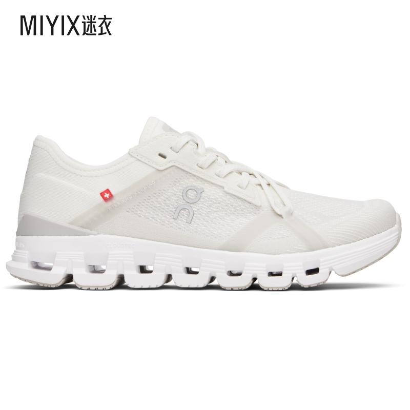 On昂跑 女款灰白色 Cloud X 4 AD 运动鞋 迷衣时尚