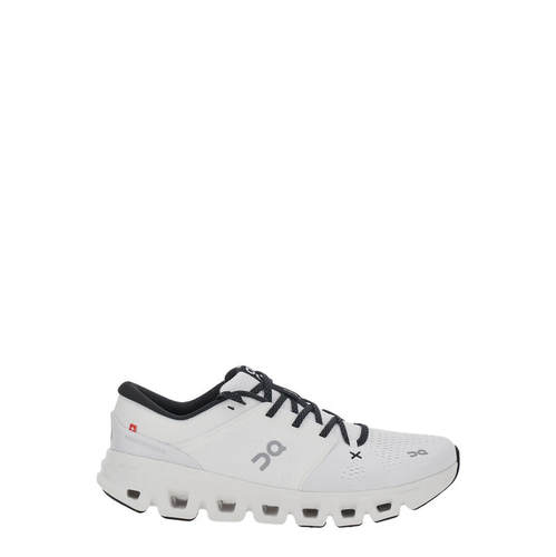 On 昂跑 男士 FW26 运动鞋 Cloud X 5 Breathable Upper (白色)