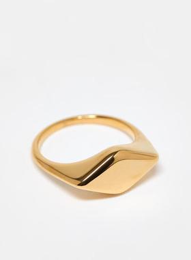 ASOS DESIGN 女士 戒指 signet 防水不锈钢设计色调戒指(金色)
