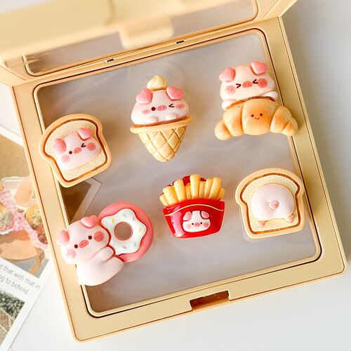 面包小猪车贴汽车装饰中控台屏幕贴3D立体卡通电动车装饰配件贴纸