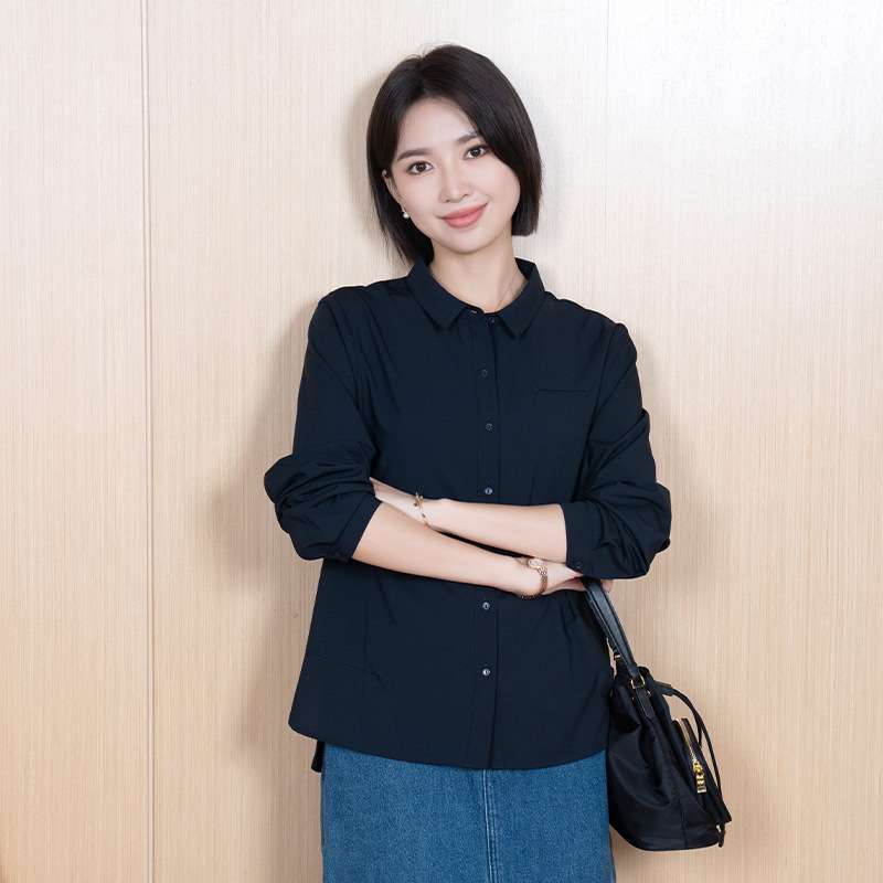春新款女装气质通勤风圆领长袖纯色单排扣韩版显瘦衬衫上衣