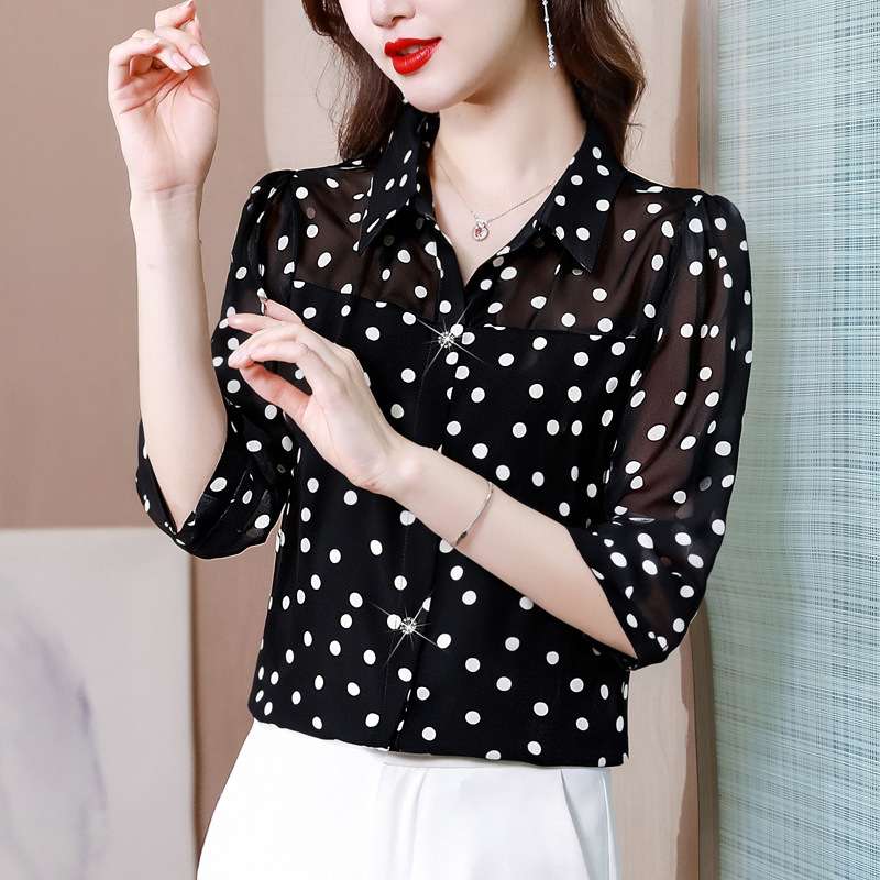 妈妈夏季新款七分袖印花衬衫女宽松遮肉时尚百搭休闲波点雪纺上衣