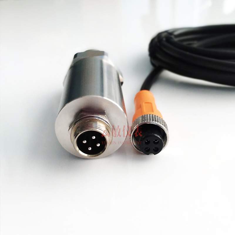 PT060R-14-LU2-H1131 压力变送器  直接引线M12连接器