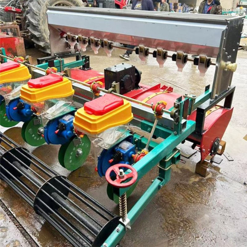 旋耕玉米大豆精播机安徽滁州拖拉机带4行5行玉米播种机圆盘腿下种