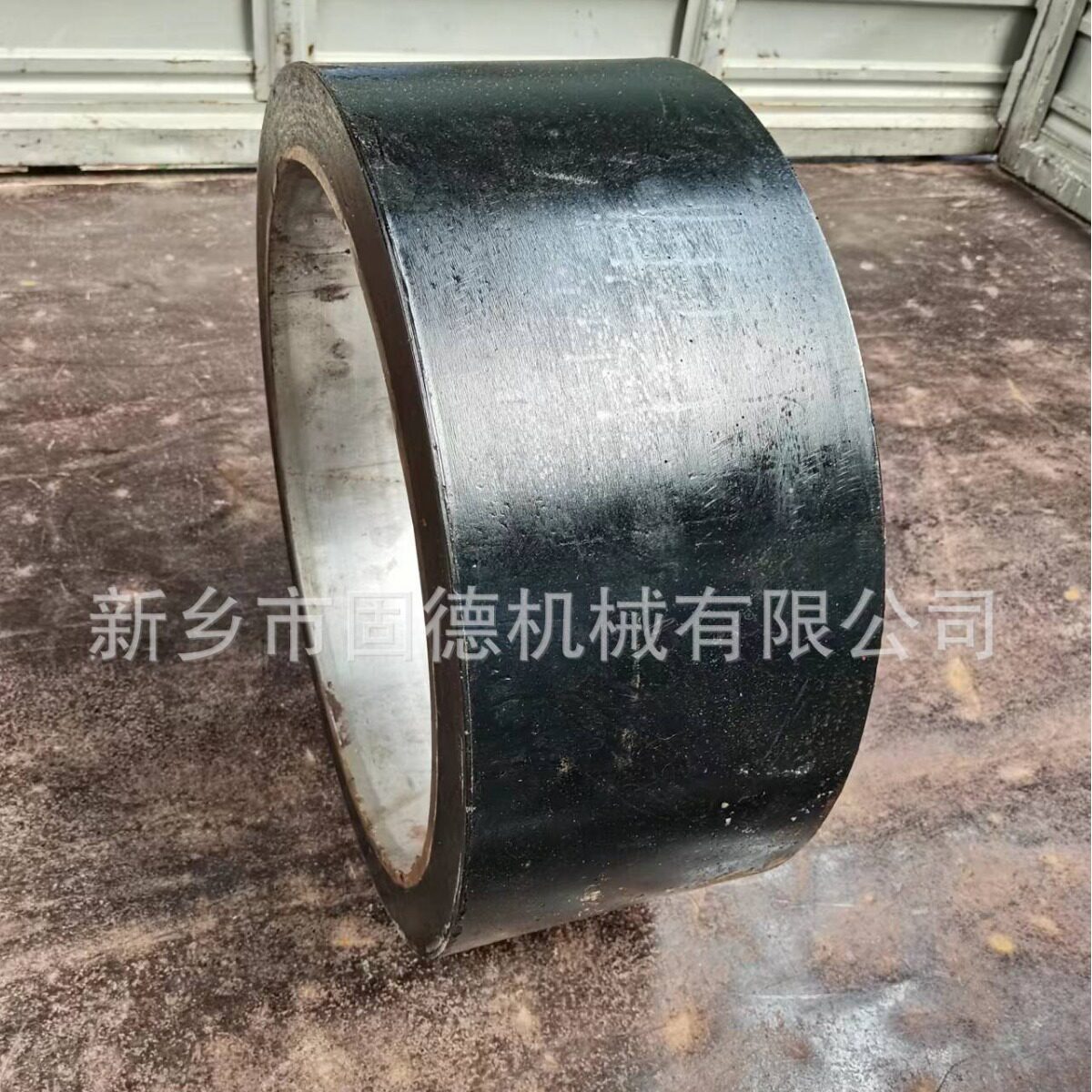 厂家橡胶制品 铁芯橡胶轮 工业橡胶包铁轮 机械承重包胶轮