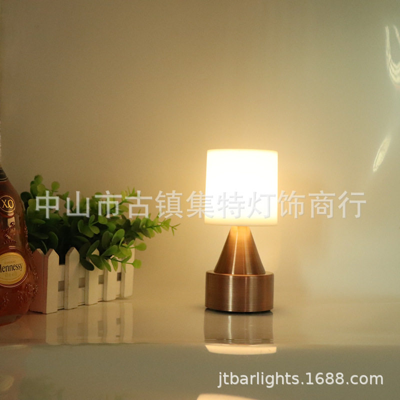 LED充电金属防摔吧台灯 时尚香槟杯烛台灯 防摔金属小夜灯蜡烛灯