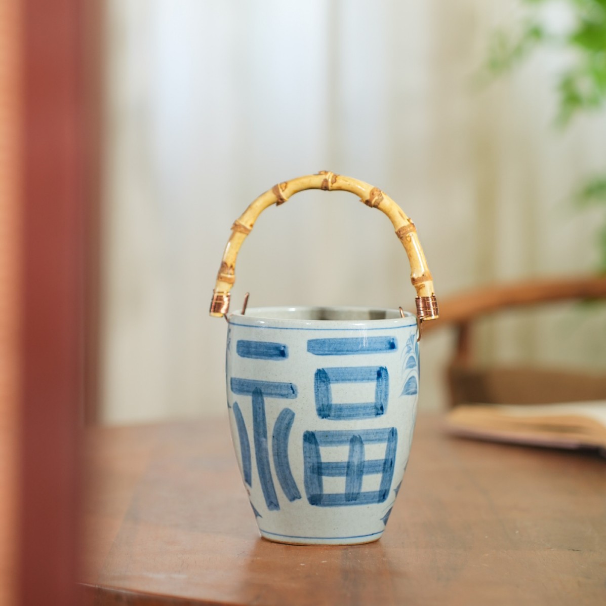 新款复古新中式福字提篮花瓶客餐厅家居陶瓷干花水培笔筒摆件青花