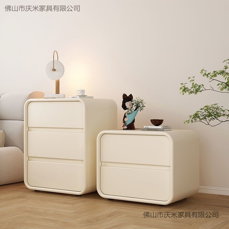 奶油风床头柜卧室家用现代简约高级感实木三层抽轻奢床边储物柜子