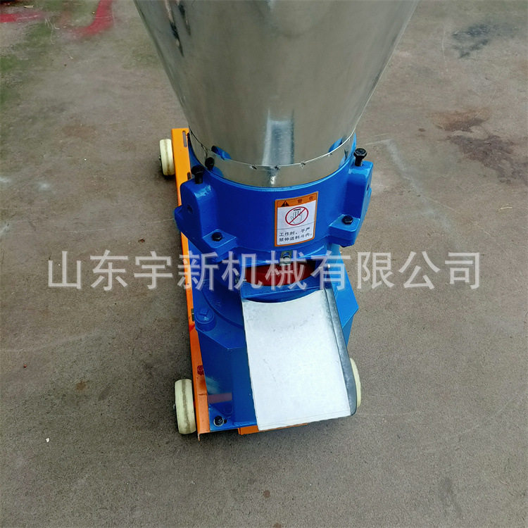 玉米麸皮造粒机300型高产量饲料机 后桥直连颗粒机