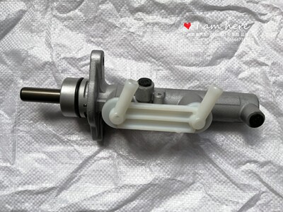 刹车总泵47201-44200? ?47201-28620右驾