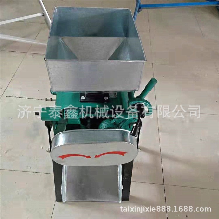 批发供应大豆对辊挤扁机 玉米塑料颗粒破碎机厂家直销