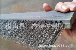 大量供应钢丝刷 毛刷厂家订做 条形pvc板钢丝条刷