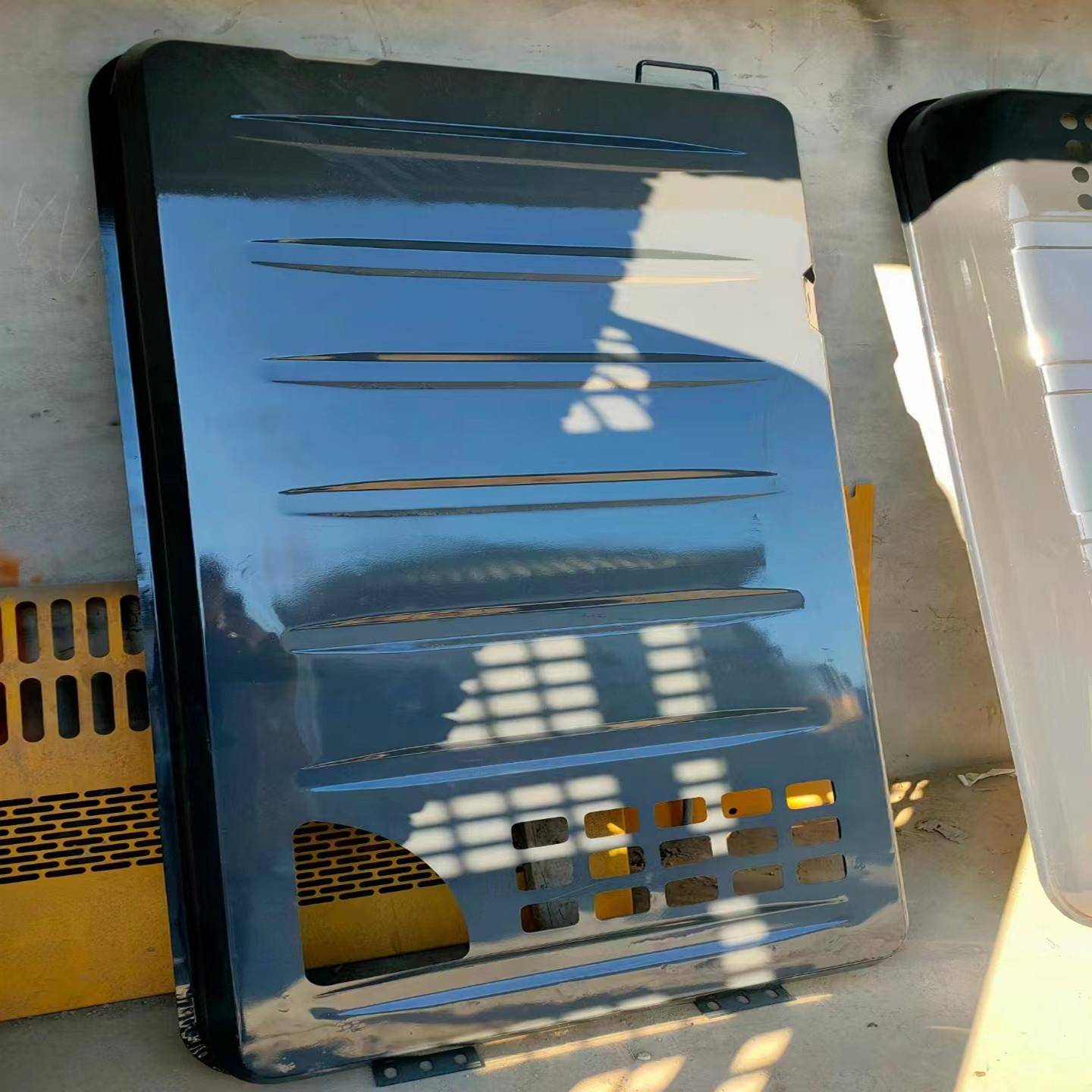 厂家销售挖掘机发动机盖 各品牌型号挖掘机钣金件 挖掘机配件包邮