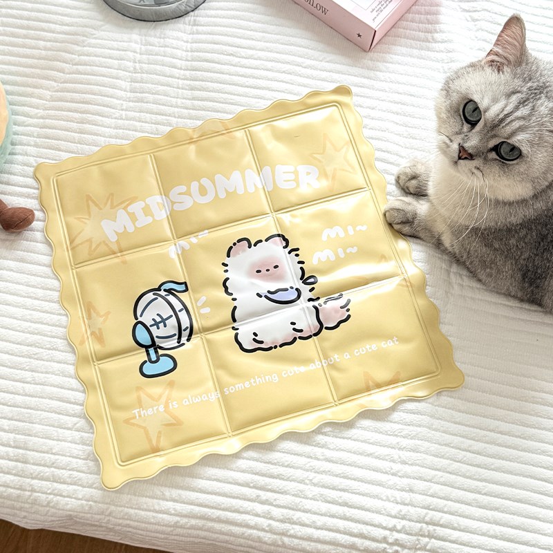 夏季冰垫坐垫办公室降温神器可爱清新卡通免注水冰V凉垫子吹风暹