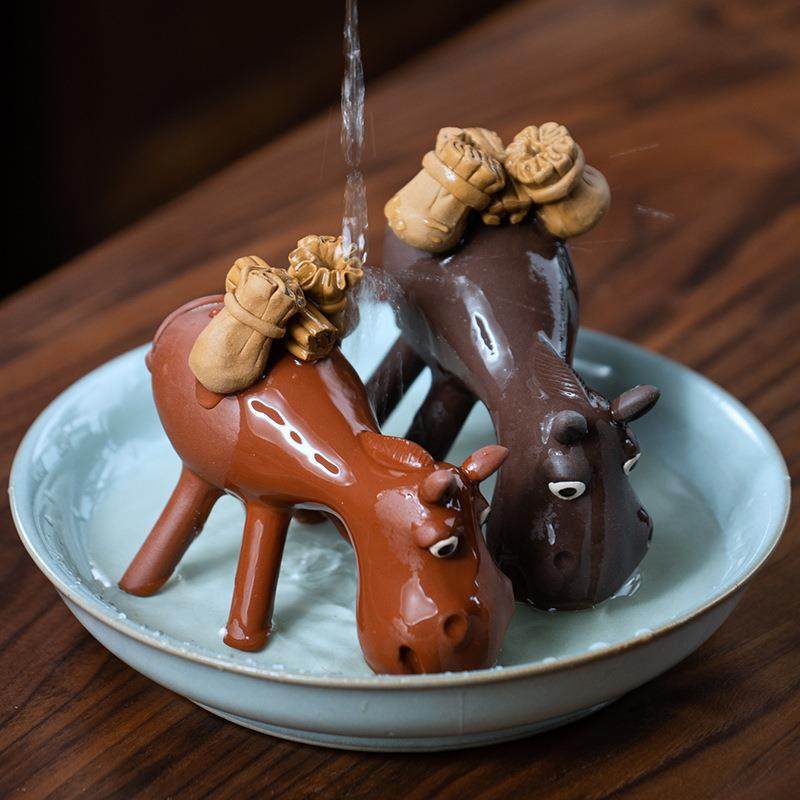 直销新款宜兴原矿紫砂运财之驴招财茶宠摆件可养茶具茶盘手工小毛