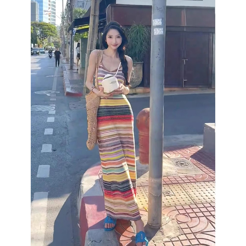 多巴胺无袖针织连衣裙女装夏季彩色艺术生条纹吊带遮肚子背心长裙