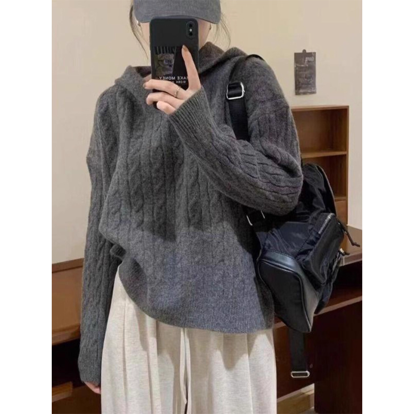 慵懒风复古灰色连帽针织毛衣女秋冬季新款加厚小个子内搭打底上衣