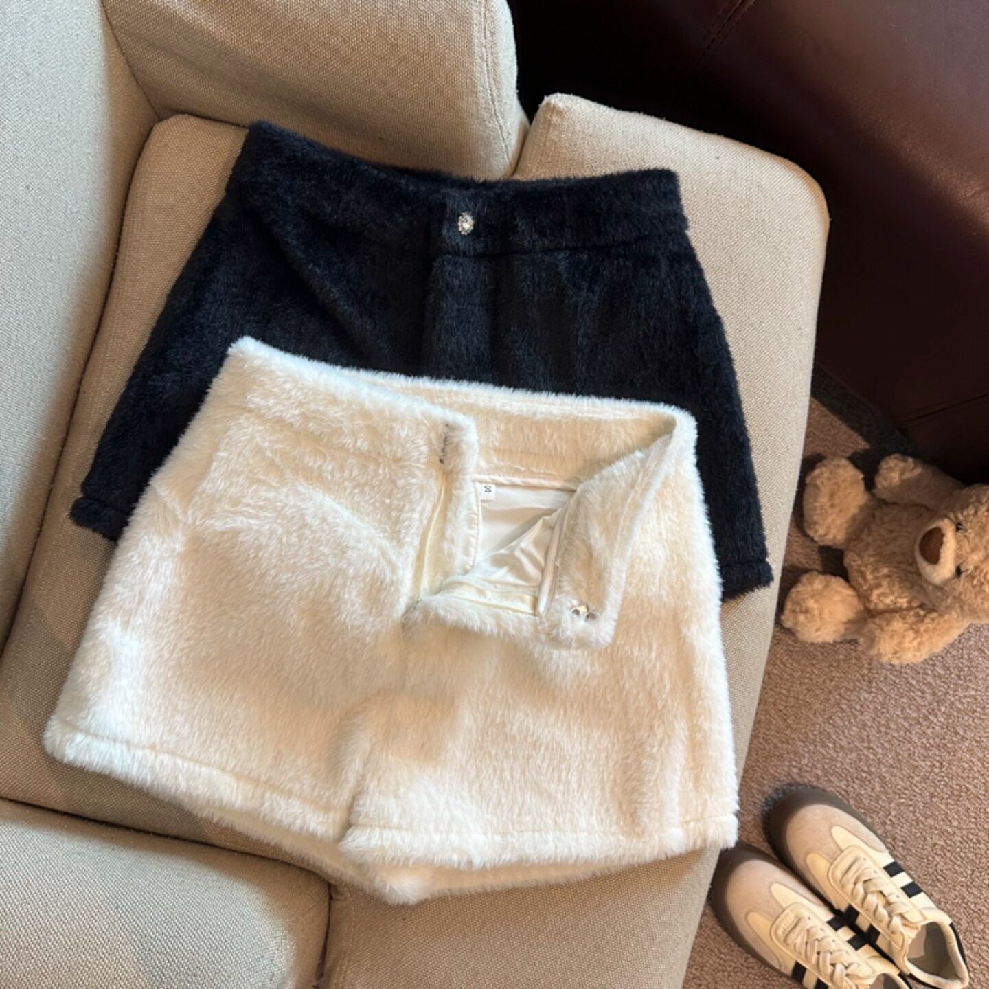 小香风慵懒加厚米白色毛毛短裤女秋冬气质A字靴裤高腰显瘦休闲裤,女装/女士精品,休闲裤,淘宝优惠券,粉丝福利购,淘宝优惠卷