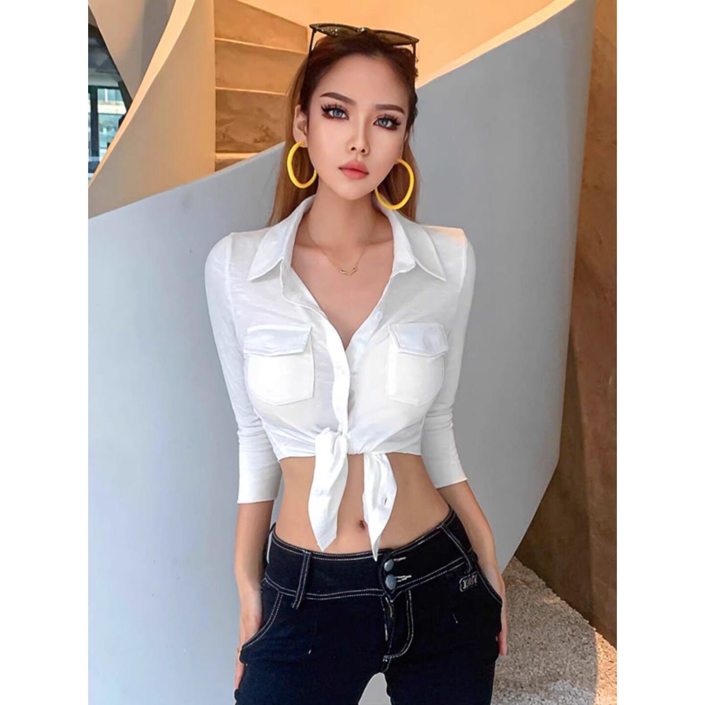 纯欲复古Polo领白色衬衫女设计感打结排扣辣妹性感短款露脐上衣