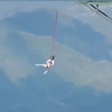 窝囊版蹦极 网红 高空 景区速降台设计体验